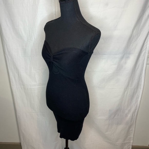 Little Black Dress - Picture 7 of 8